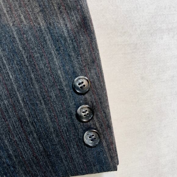 2-Piece Suit Guild-Hall Clothes Men's 42R VINTAGE Grey/ Blue Pin Stripe - Picture 5 of 16